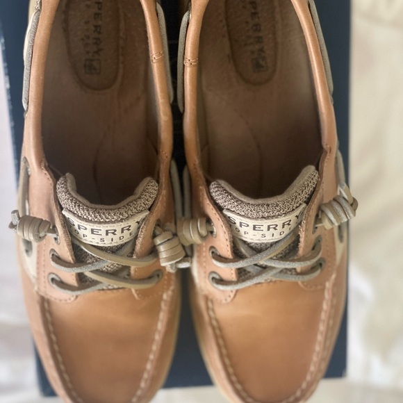 Gently used sperry ivyfish topsides 7.5 - Picture 4 of 7